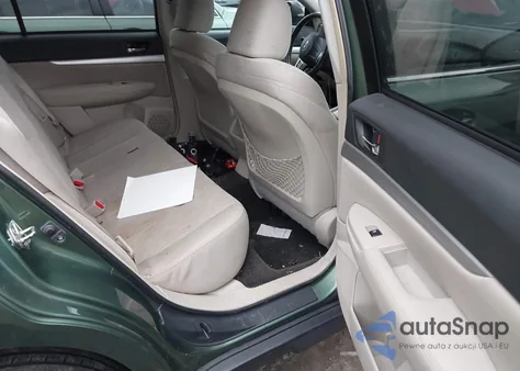 2013 Subaru Outback 2.5I Premium z USA, uszkodzony, nr VIN 4S4BRBGCXD3263171